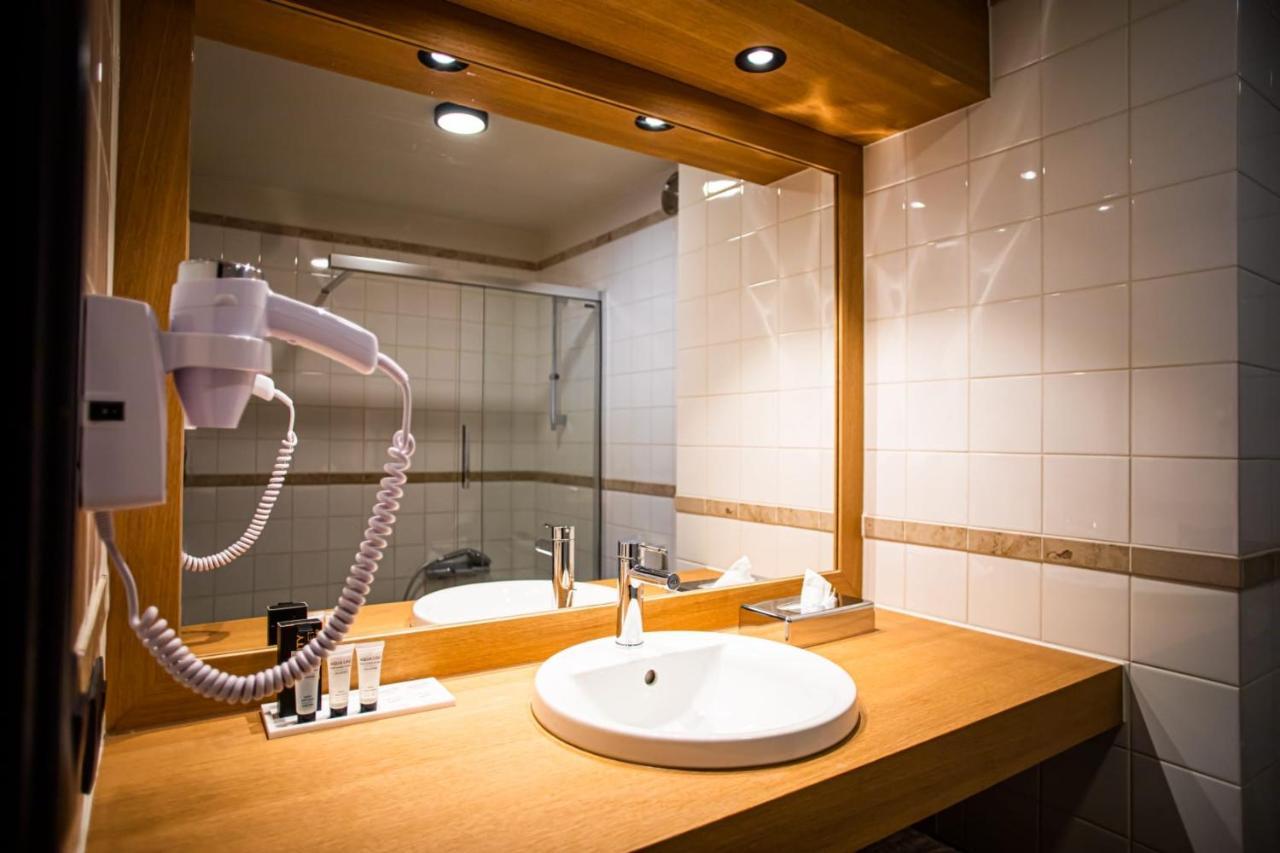 Hotel Ter Duinen - La Guera Knokke-Heist Bagian luar foto